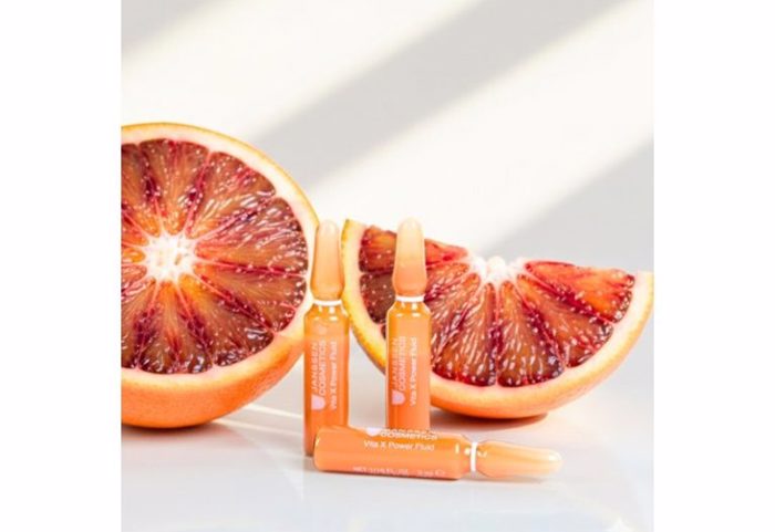 JANSSEN COSMETICS Vita X Power Fluid Ampoules Entatikis Enudatosis ga Prostasia sto Oxeidotiko Stres ga Lamperi Epidermida 7 x 2ml